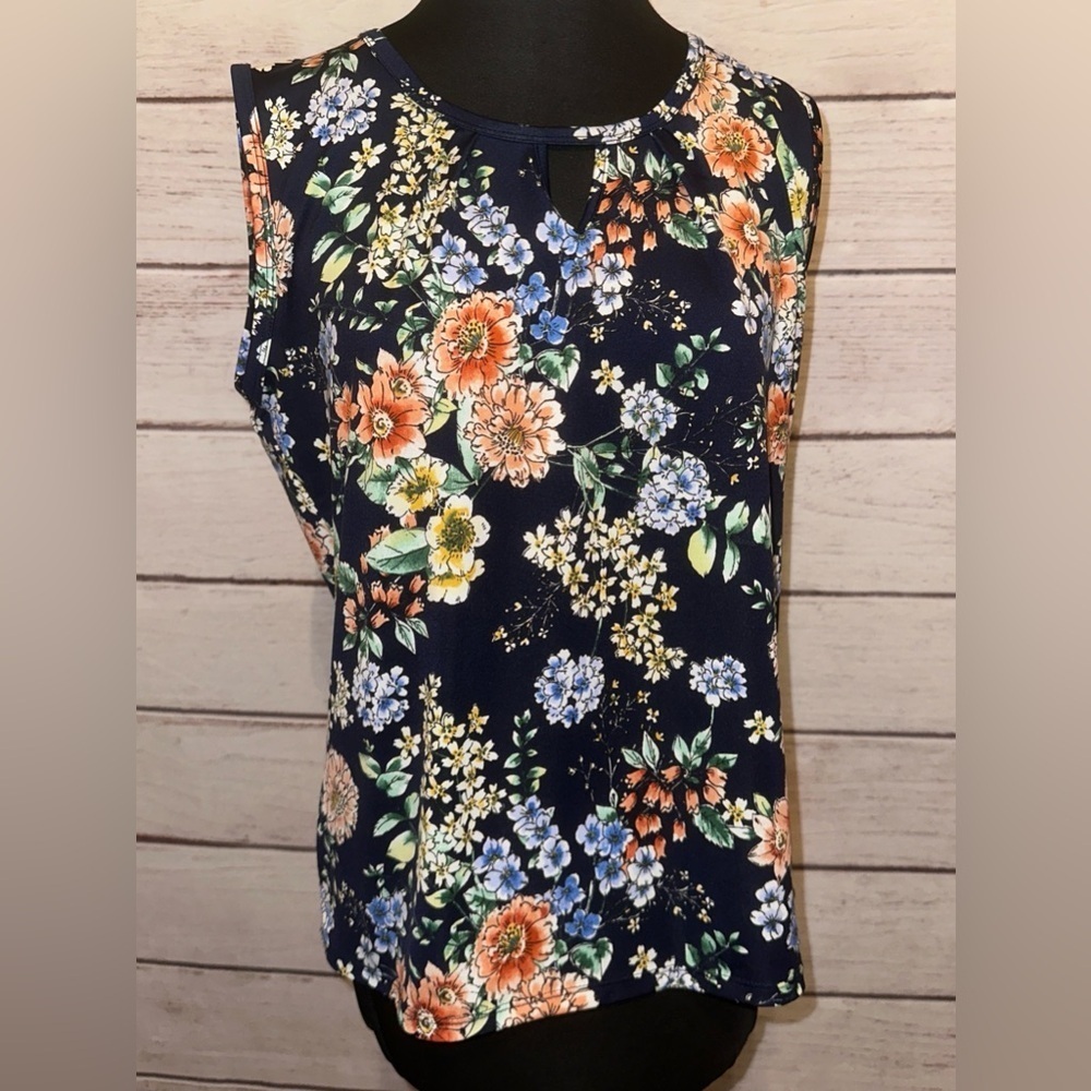 Floral Sleeveless Top by grayson Size LG
Lightweight,Office, Church, Summer Tops